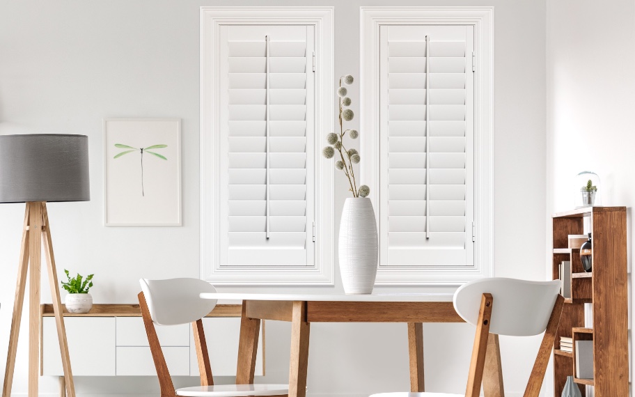 Shutters with traditional tilt rods
